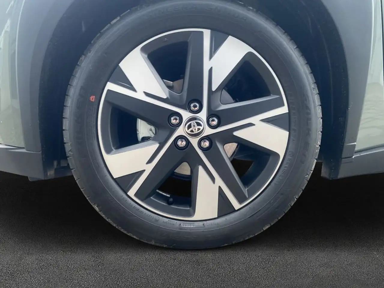 Toyota Aygo X X 1,5 Hybrid Teamplayer 68 kW, 5-türig 7