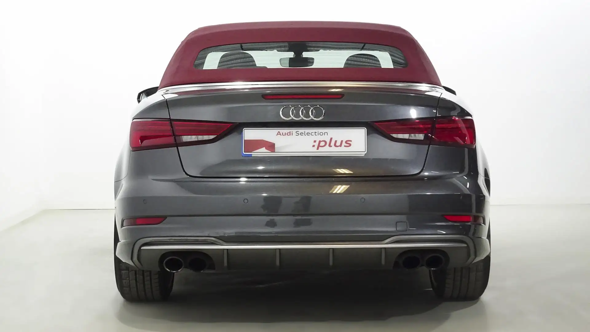 Audi S3 Cabrio 2.0 TFSI quattro S tronic 228kW Grey - 2