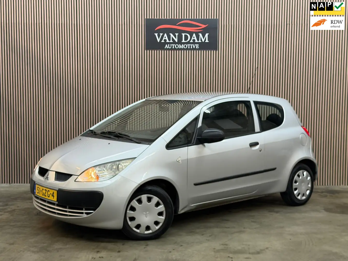Mitsubishi Colt 1.1 Silverline 2008 NAP AIRCO NIEUWE APK Grijs - 1