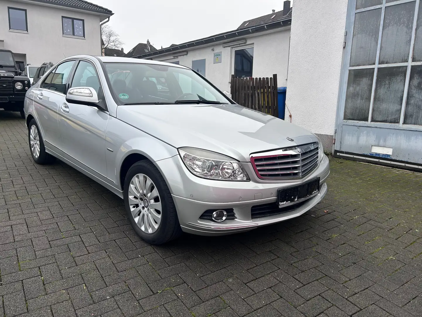 Mercedes-Benz C 180 Kompressor,94TKM,TÜV/SERVICE,  REIFEN NEU Zilver - 1