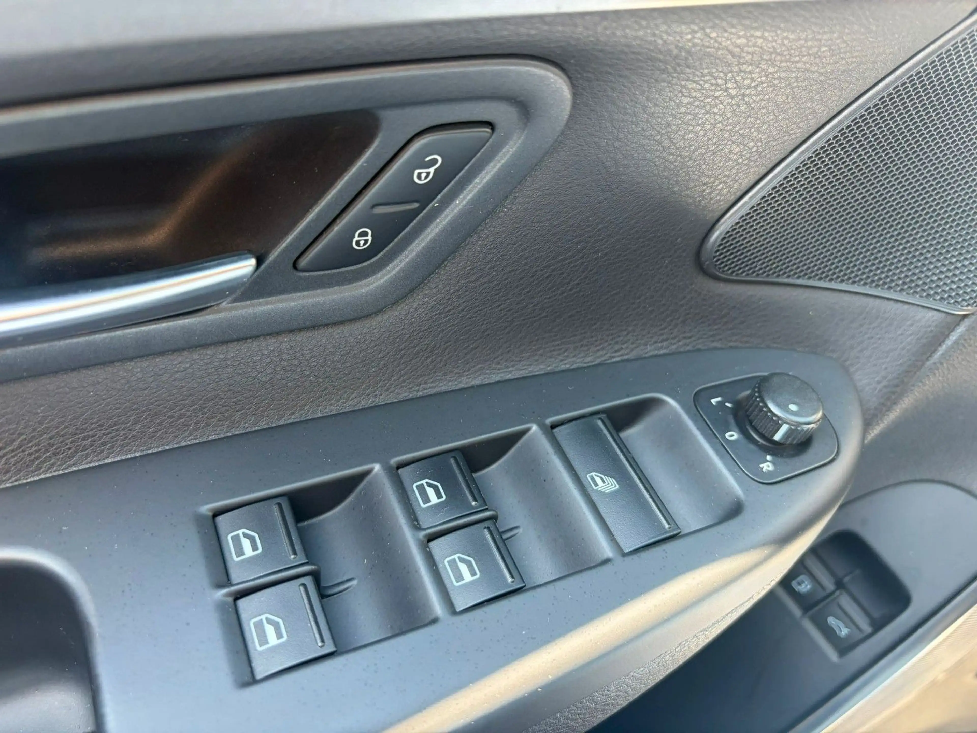 Volkswagen Eos 2.0 2.0 FSI | LEDER | NAVI | KLIMA | SHZ — photo 16