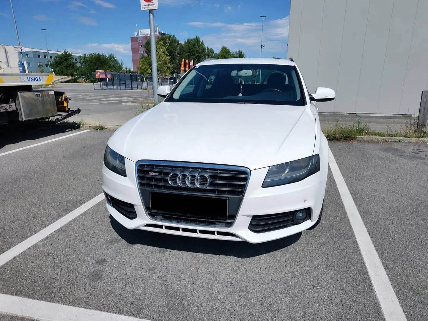 Audi A4 A4 Avant 1,8 TFSI Jubiläumsmodell Jubiläumsmodell Weiß - 2