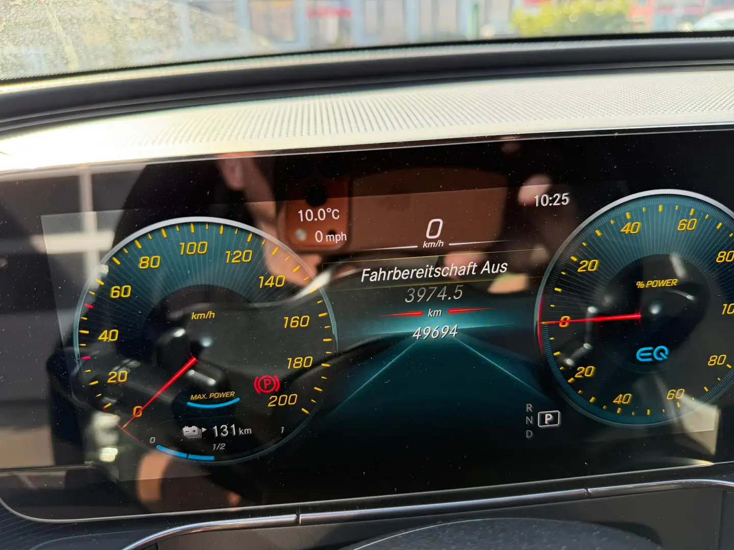 Mercedes-Benz EQC 400 EQC 400 4MATIC 80kWh AMG Line Aut. AMG Line Grau - 2