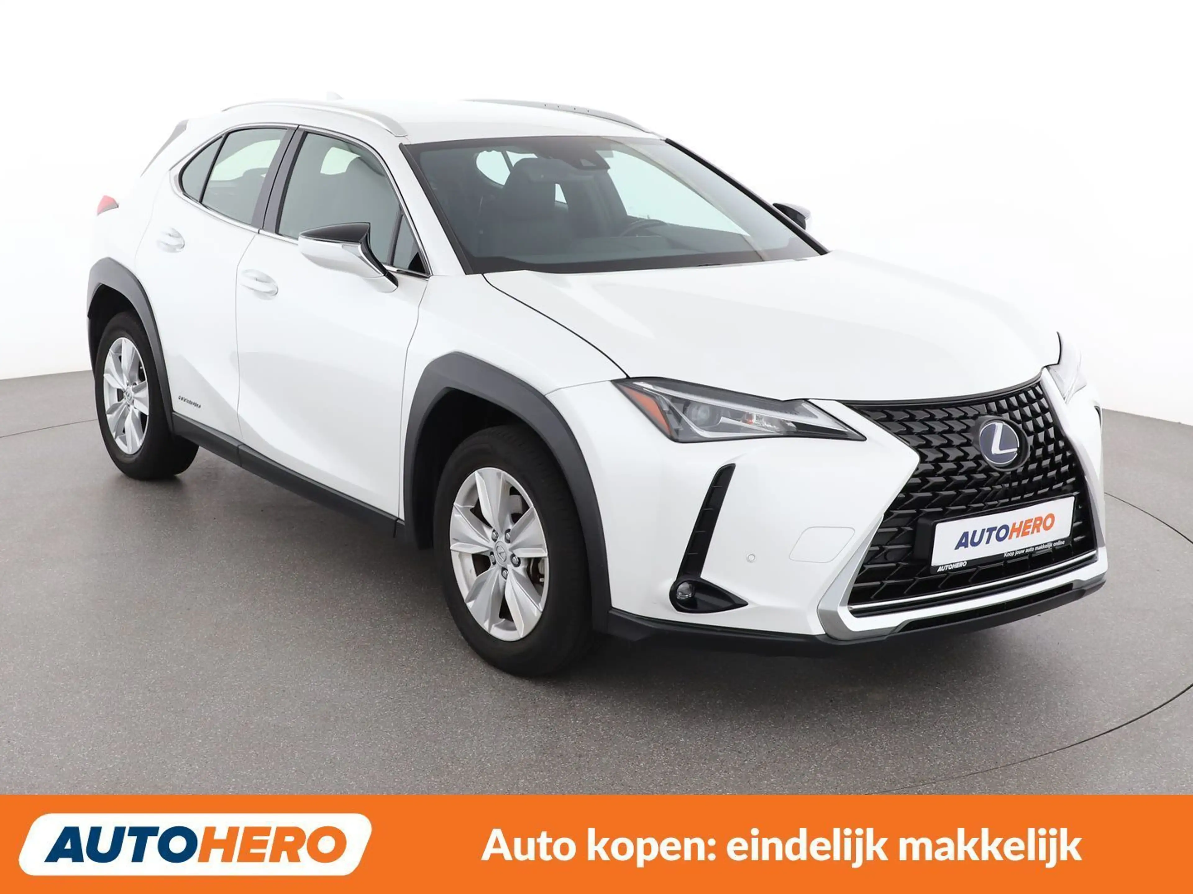 Lexus UX 250h UX 250h Pack Confort Business — photo 8