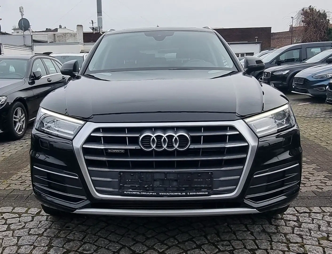 Audi Q5 quattro sport-VOLLLEDER-PANORAM-KAMERA-20ZOLL Zwart - 2