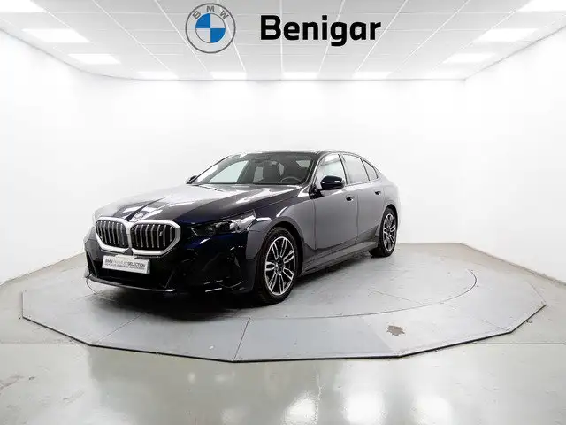BMW i5 eDrive40