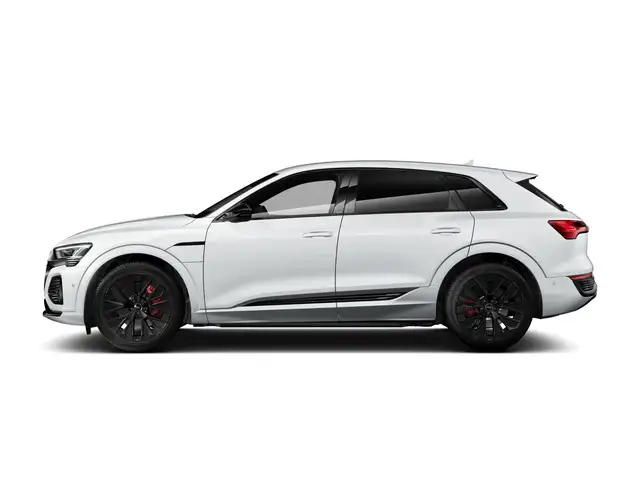 Audi Q8 E-Tron view 5
