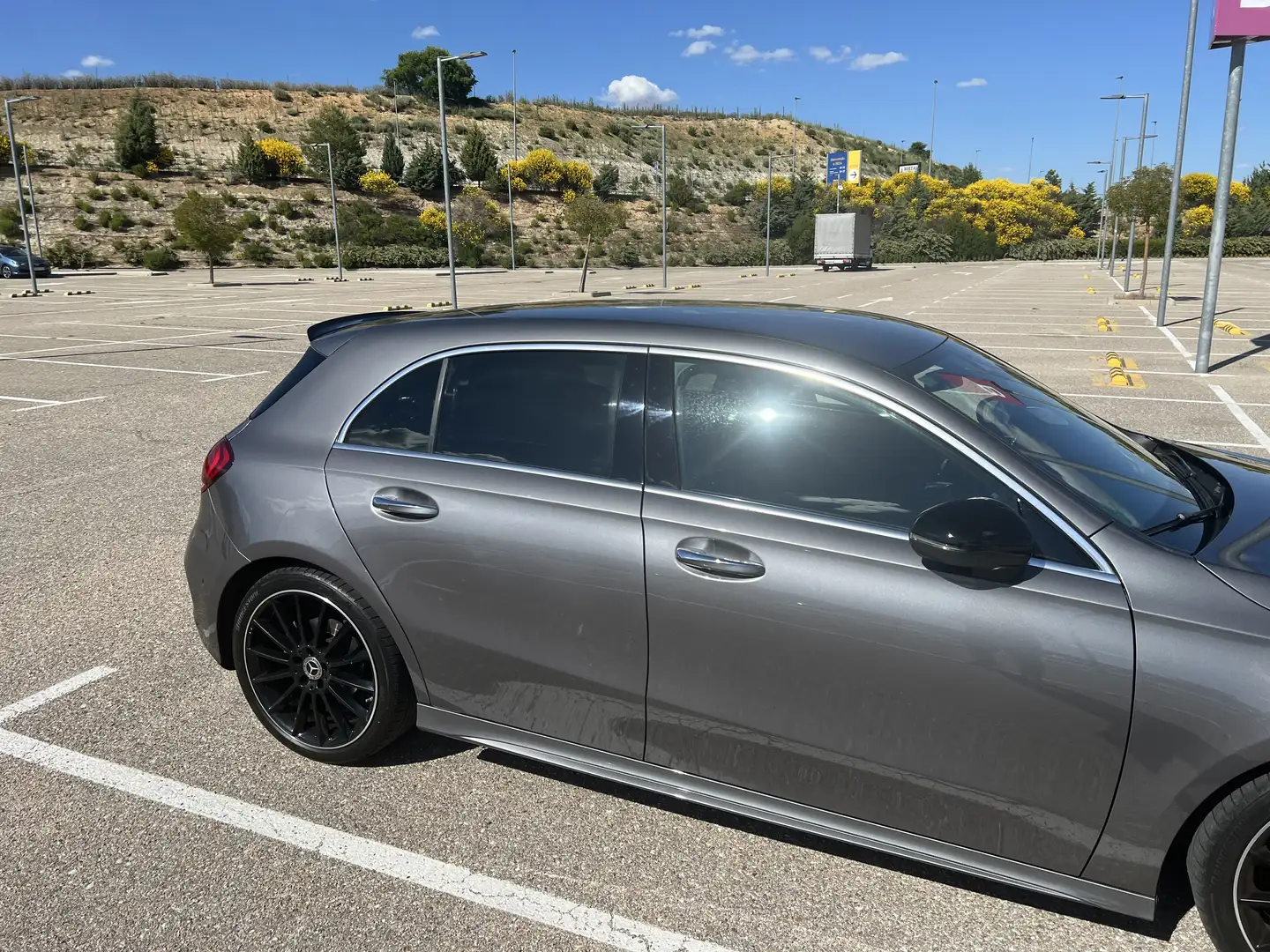 Mercedes-Benz A 180 180d AMG line 7G-DCT - 2