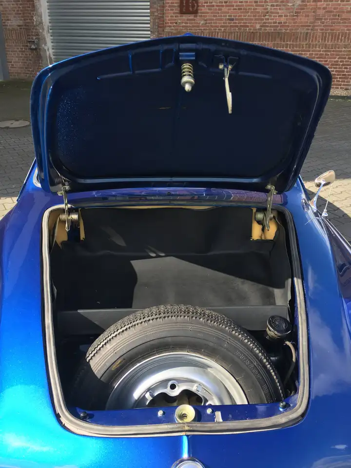 Volkswagen Karmann Ghia 1963 Sea‑Blue Look, top restauriert, mehrfach prämiert!“, foto 11