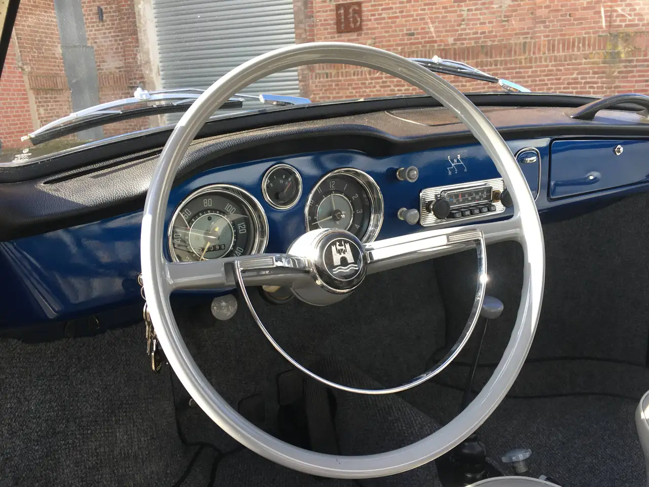 Volkswagen Karmann Ghia 1963 Sea‑Blue Look, top restauriert, mehrfach prämiert!“, foto 8
