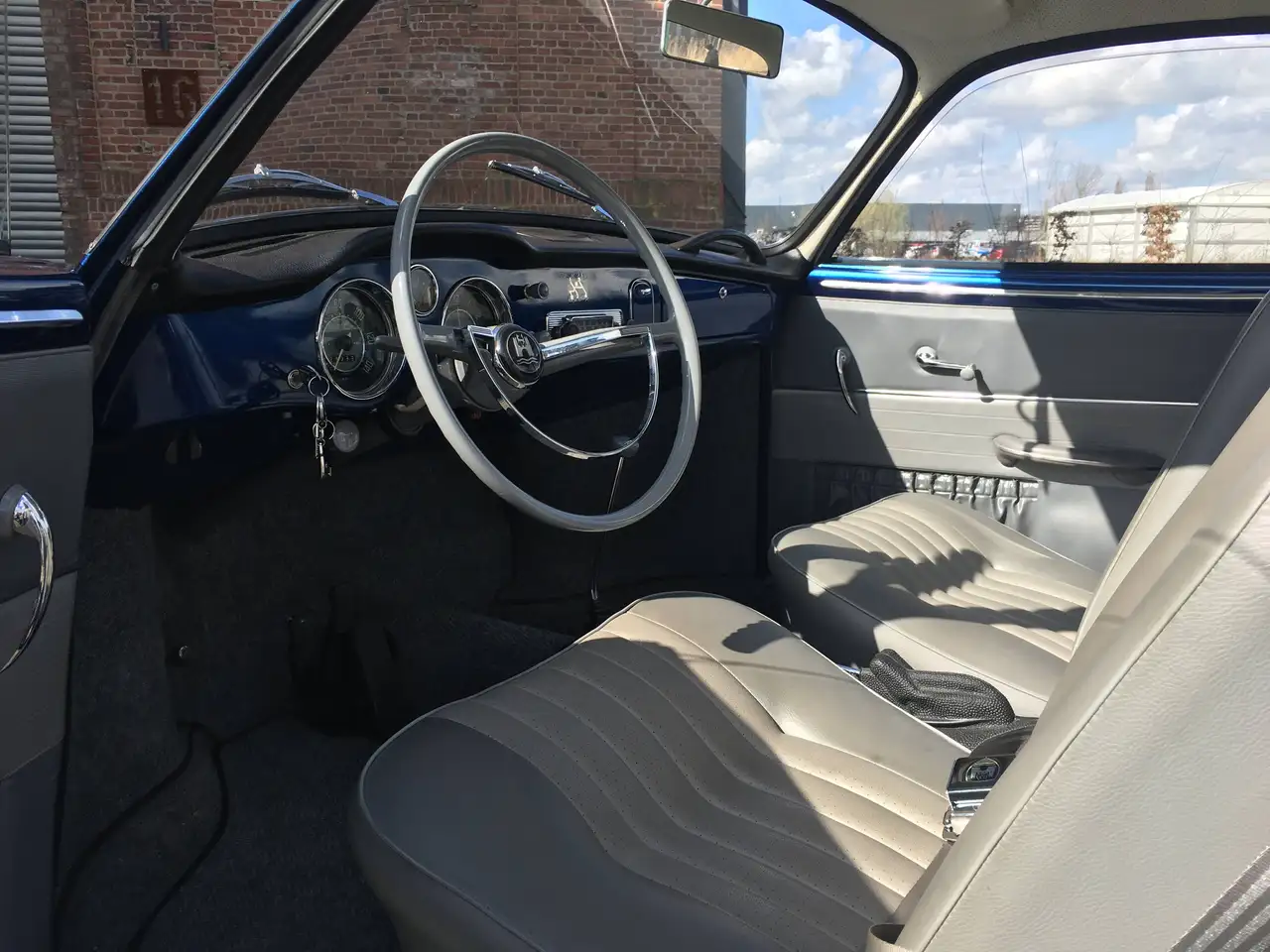 Volkswagen Karmann Ghia 1963 Sea‑Blue Look, top restauriert, mehrfach prämiert!“, foto 7