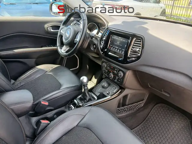 Jeep Compass view 11