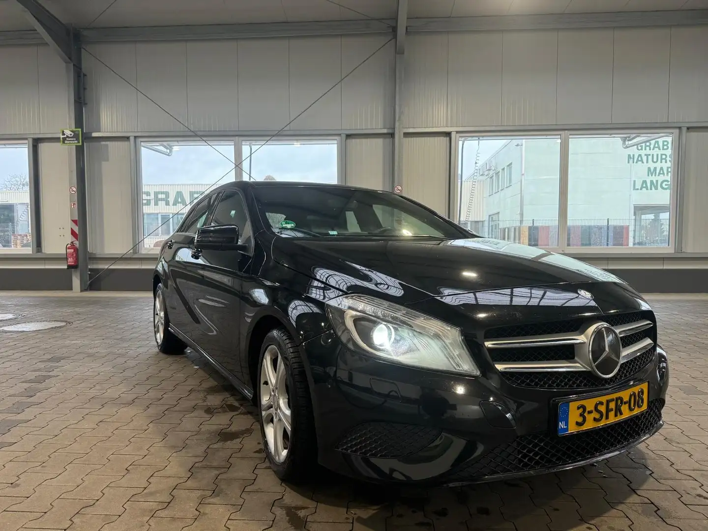 Mercedes-Benz A 180 A 180 Ambition Zwart - 1