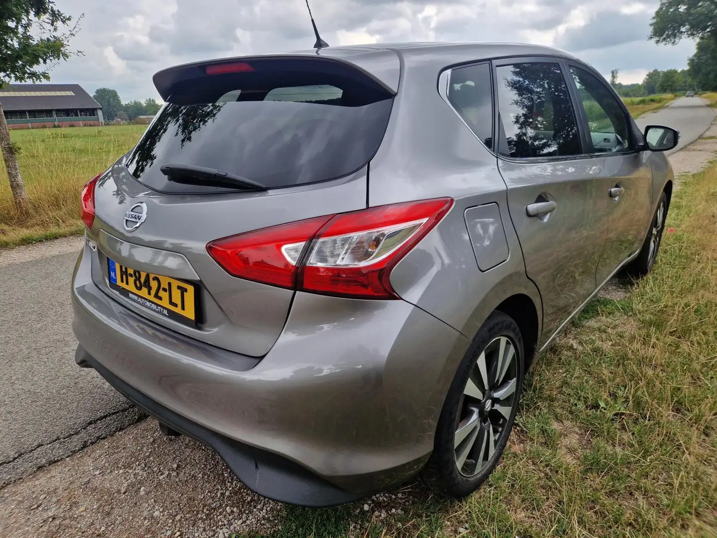 Nissan Pulsar 1.2 DIG-T Black Edition trekhaak dealer ond. Grijs - 2