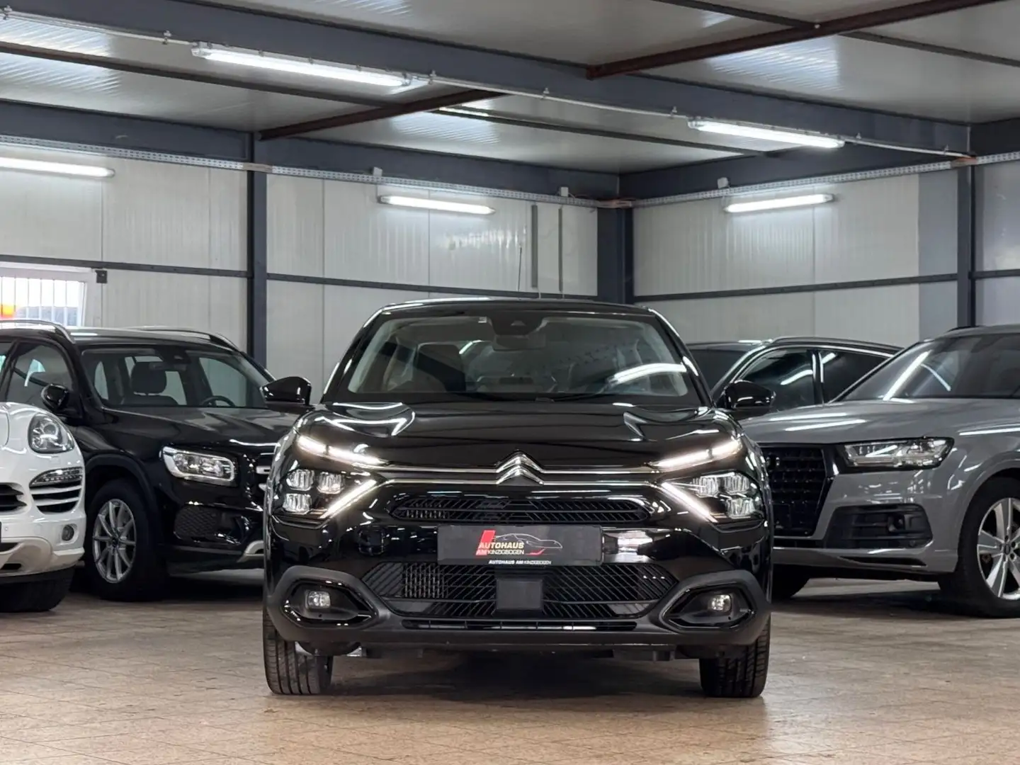 Citroen C4 X Feel Pack Lim. LED*VIR*SPUR*1.HAND Schwarz - 2