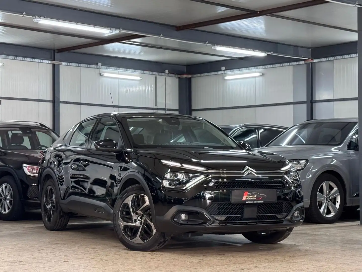 Citroen C4 X Feel Pack Lim. LED*VIR*SPUR*1.HAND Schwarz - 1