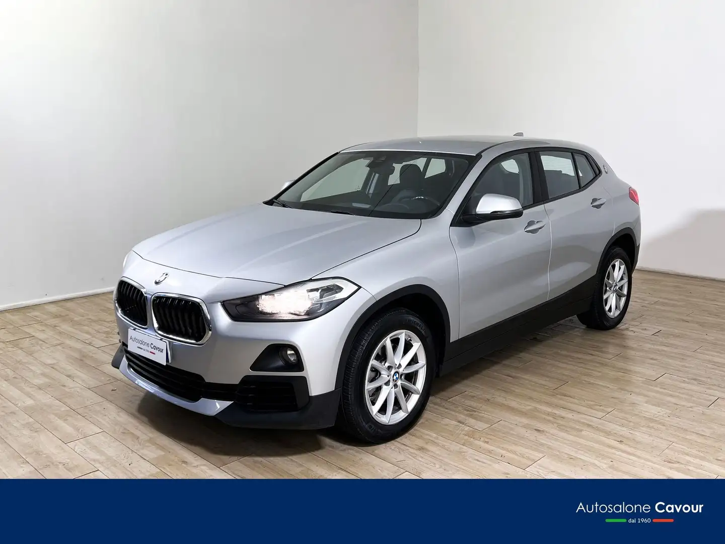 BMW X2 sDrive 18d Business Aut. Silber - 1