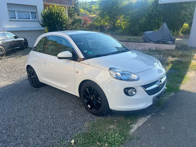 Opel Adam