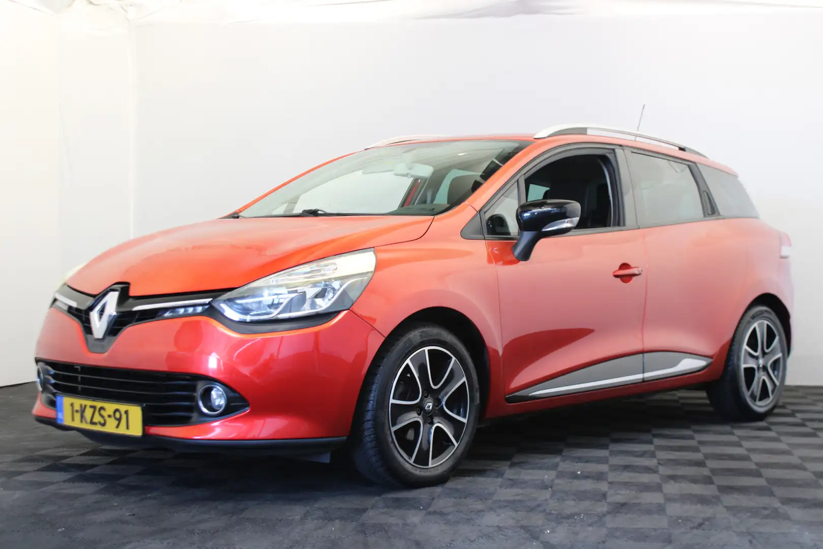 Renault Clio Estate 0.9 TCe Expression Red - 1
