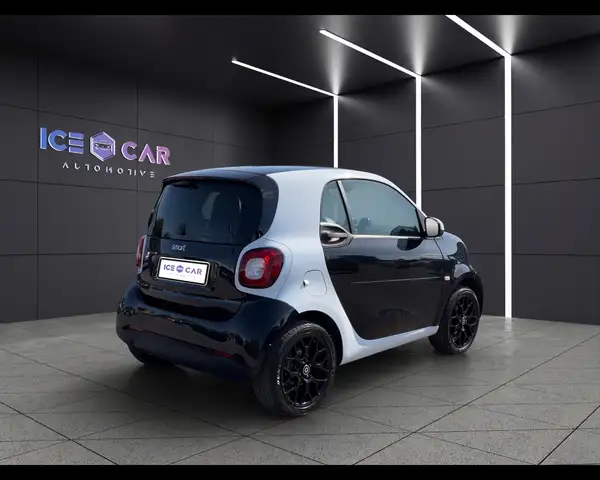smart Fortwo view 5