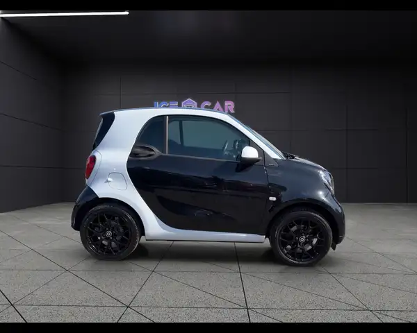 smart Fortwo view 4