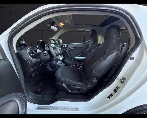 smart Fortwo view 9