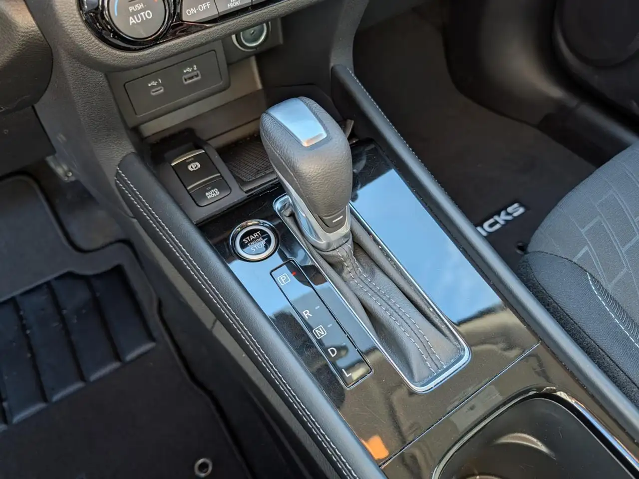 Nissan Kicks снимка Nissan Kicks
