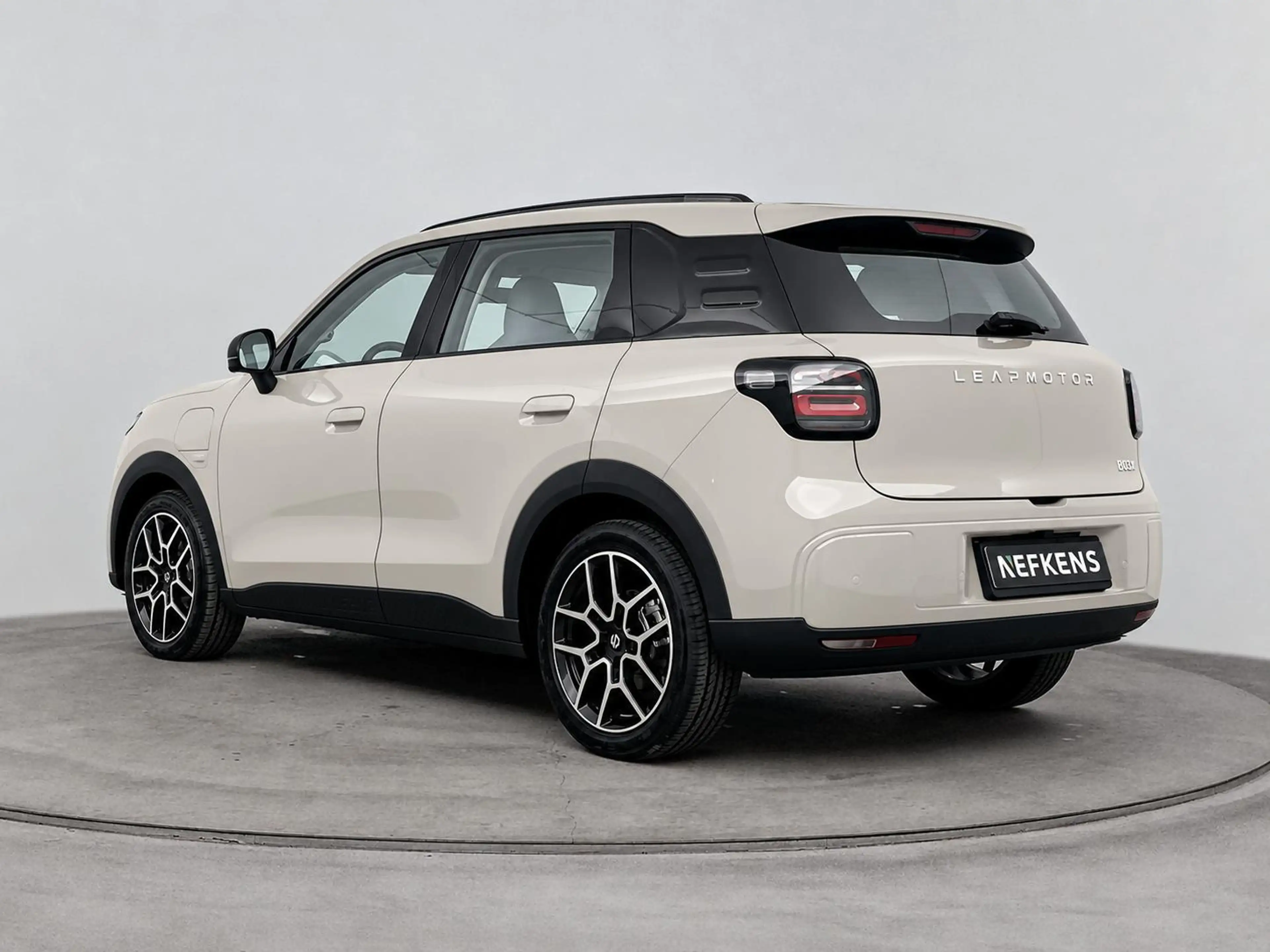 Leapmotor B03X ProMax Design 53 kWh | Overstapweken deal! | 390km — photo 3