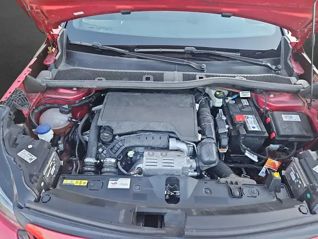 Peugeot 2008 view 6