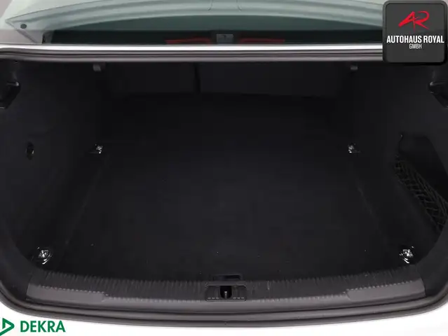 Audi A6 view 13