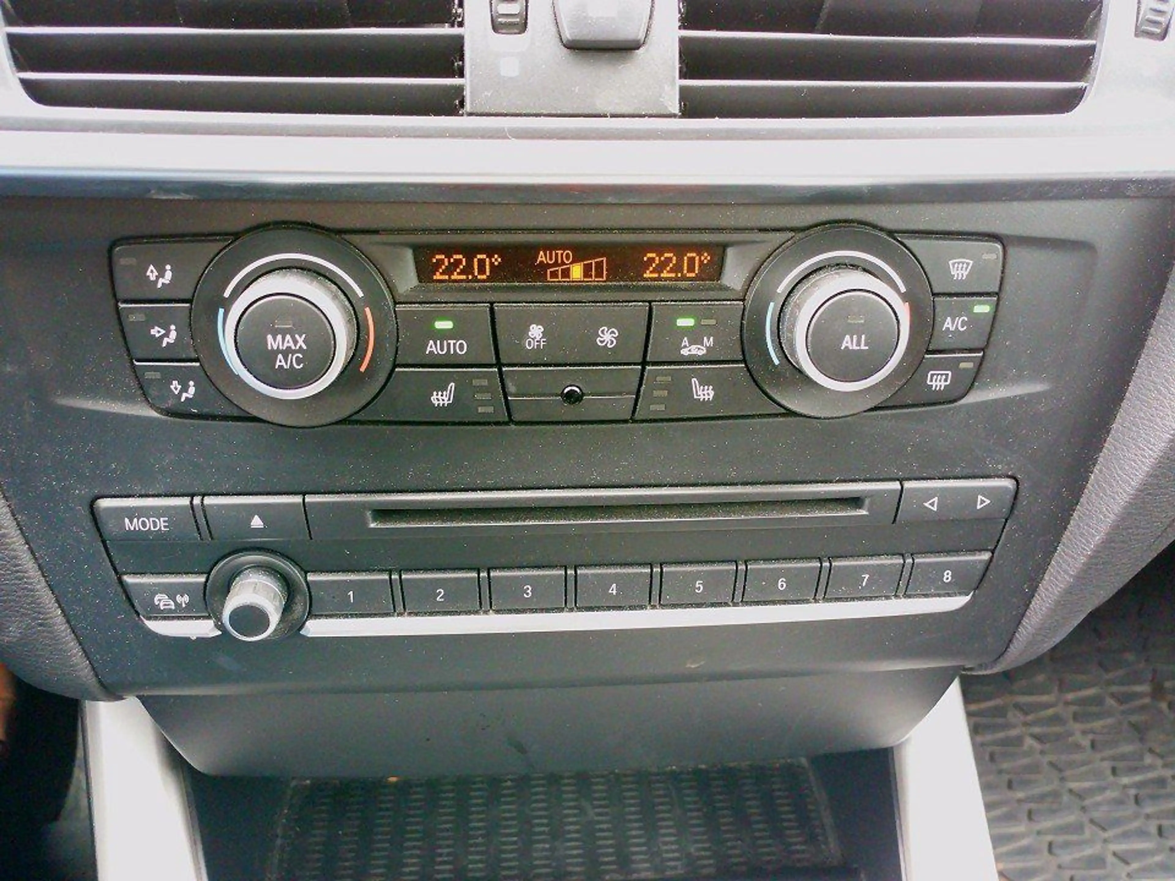 BMW X3 xDrive 20 d XENON/PDC/TEMPOMAT/AHK — photo 15