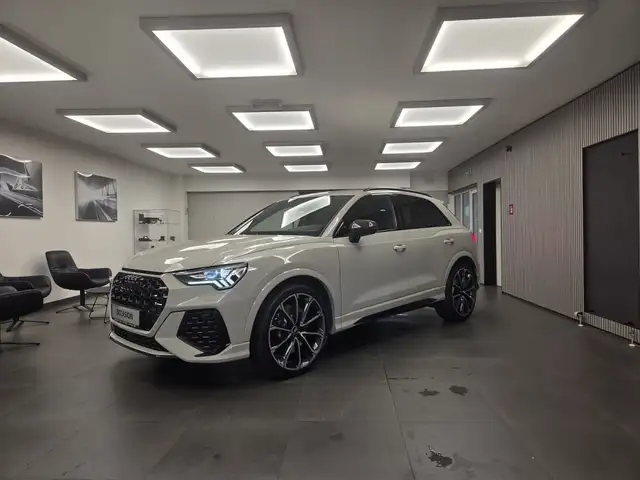 Audi RS Q3 2.5 TFSI quattro 400 CH / 295 kW S tronic