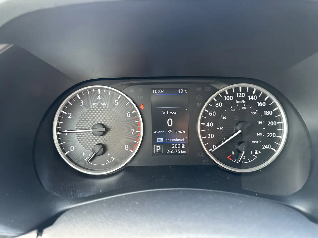 Nissan Sentra снимка Nissan Sentra