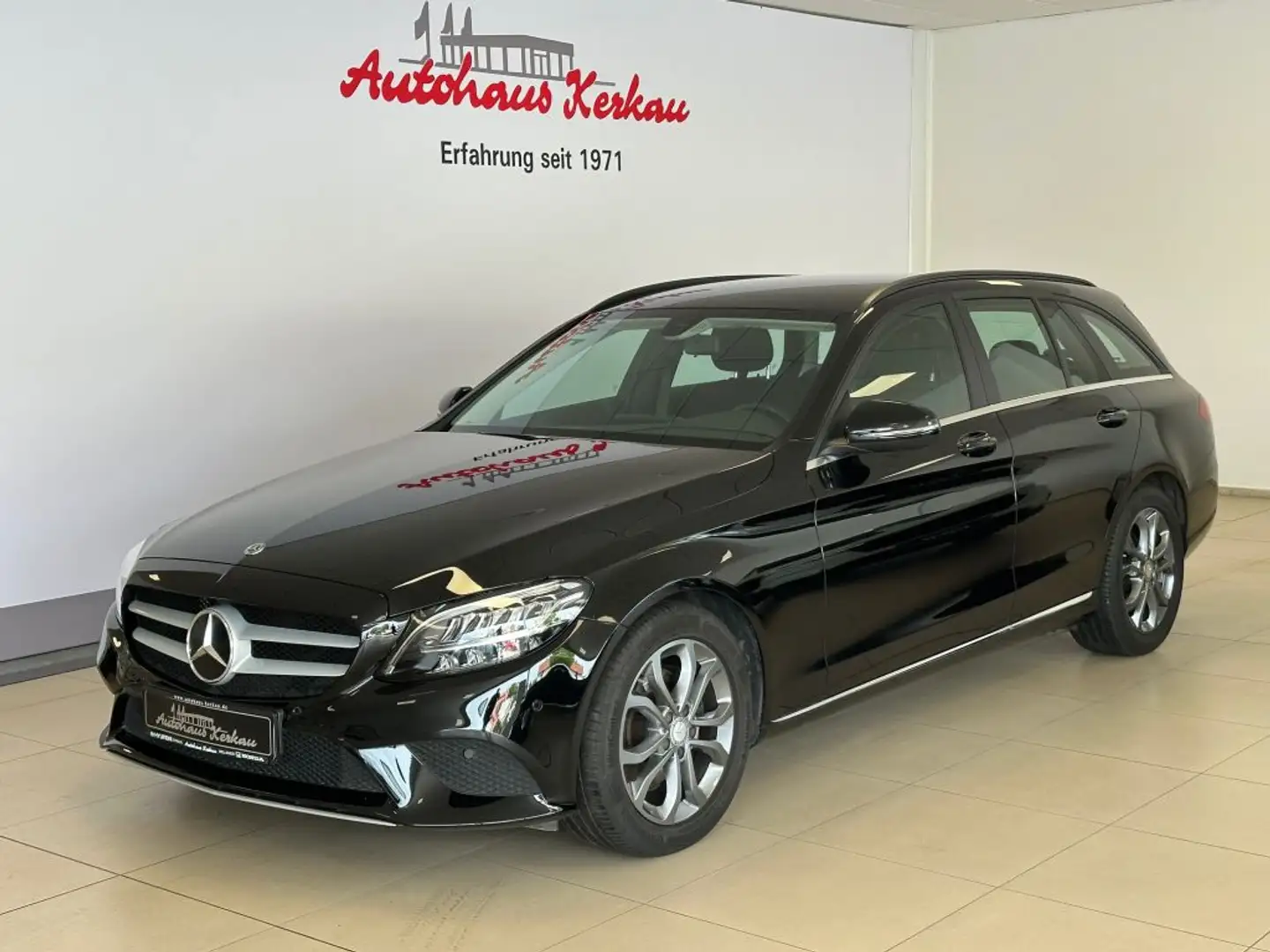 Mercedes-Benz C 220 d T 9G-TRONIC+AHK+Business Plus +Carplay+ Negro - 1
