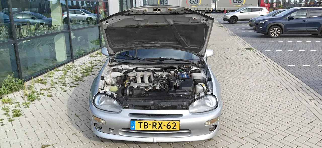 Mazda MX-3 V6, foto 8
