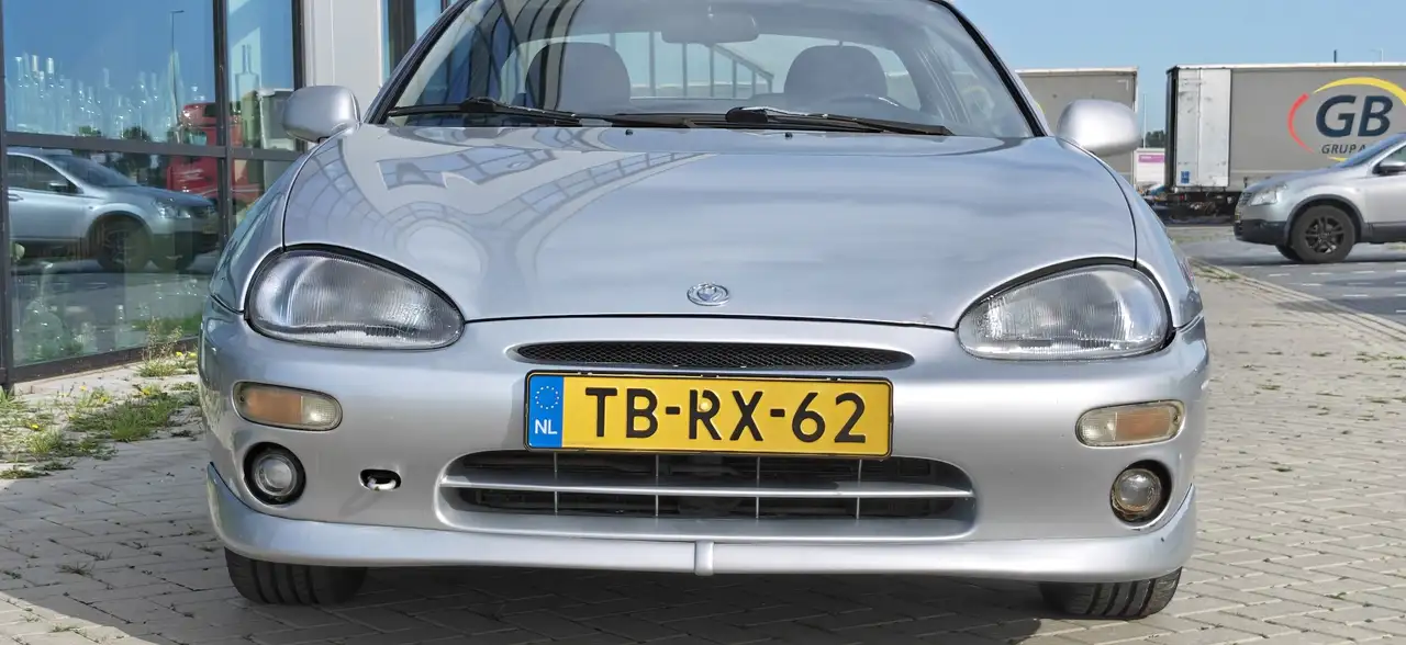 Mazda MX-3 V6, foto 7