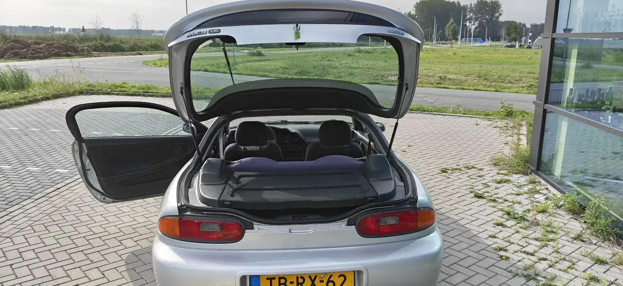 Mazda MX-3 V6, foto 12