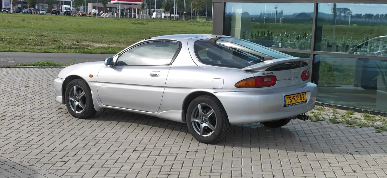 Mazda MX-3 V6, foto 3