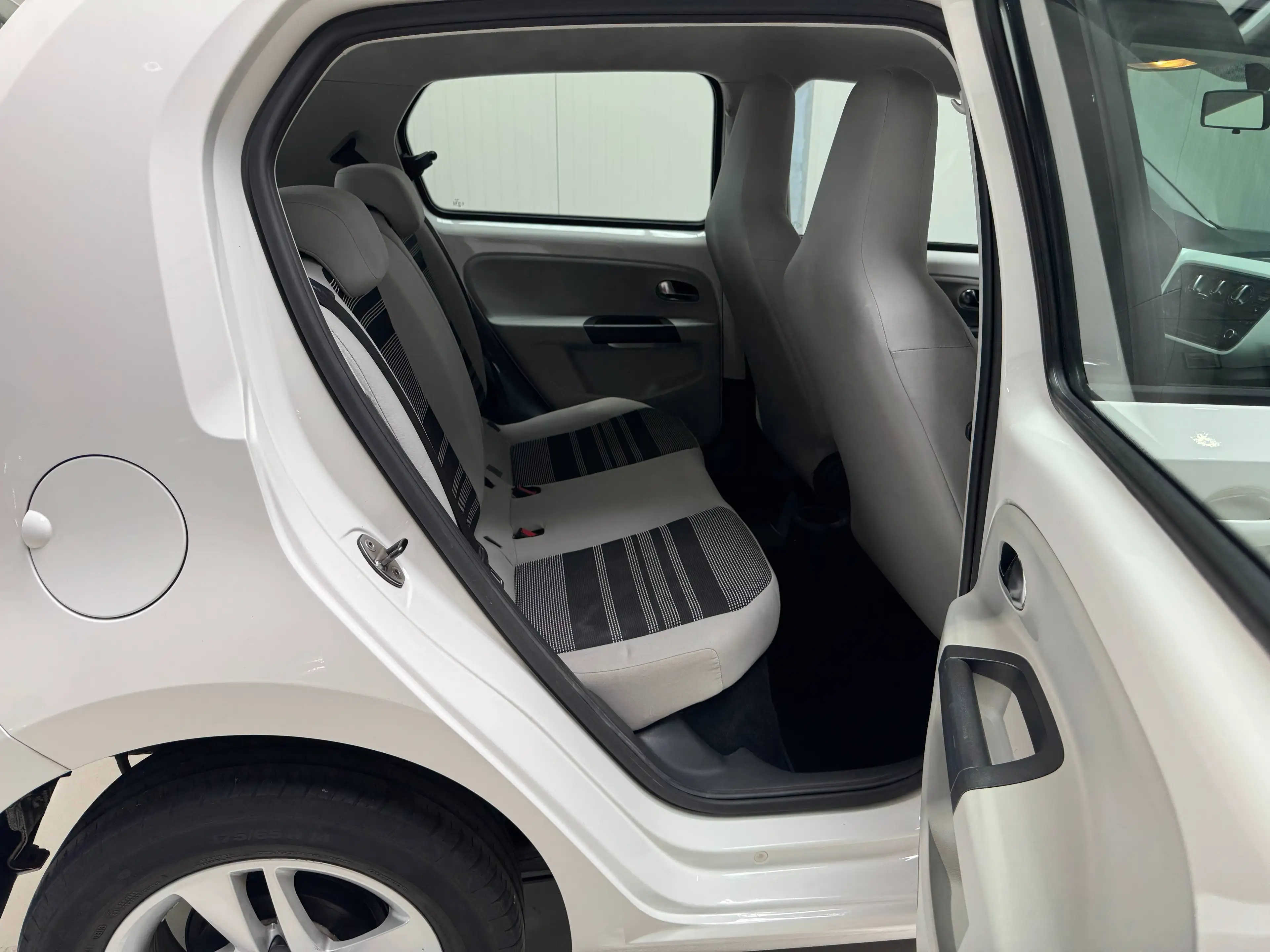 SEAT Mii Style Salsa Klima Sitzhzg Bluetooth TÜV und Service neu — photo 12
