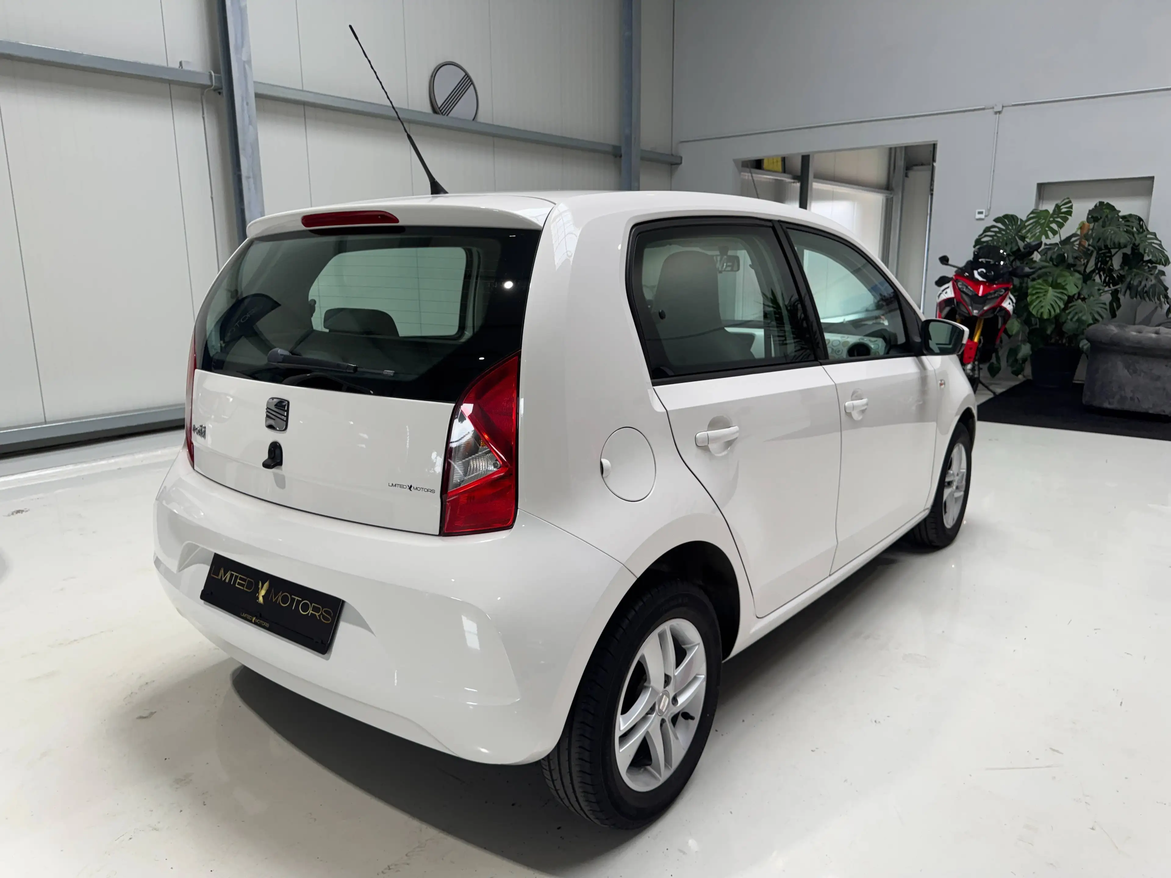 SEAT Mii Style Salsa Klima Sitzhzg Bluetooth TÜV und Service neu — photo 5