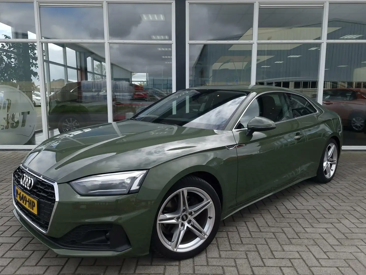 Audi A5 Coupé 35 TFSI Pro Line| Clima | PDC | Unieke Kleur Groen - 2