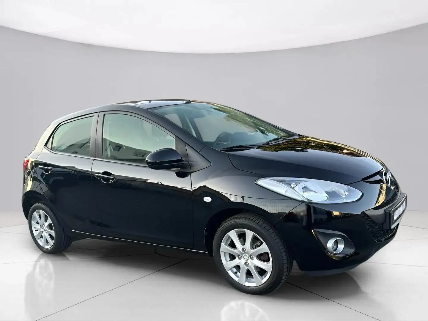 Mazda 2 1.5 Center-Line*Automatik*SHZ*2.Hand*4/5*HU/AU Neu Schwarz - 2