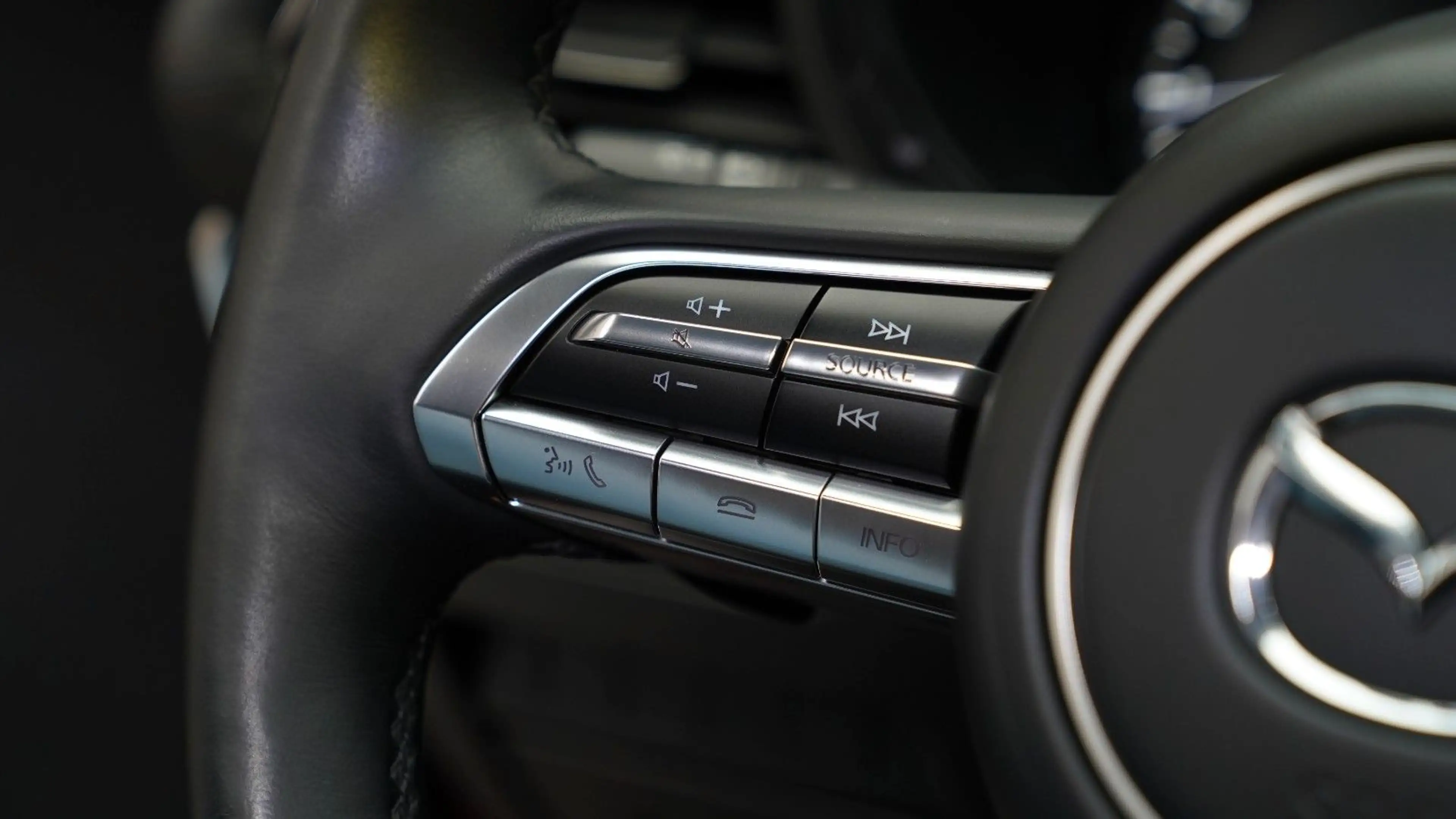 Mazda 3 Mazda 3 2.0 Skyactiv-X Mild-Hybrid Selection — photo 11