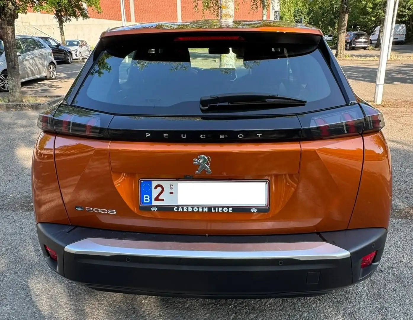 Peugeot e-2008 e-2008 50 kWh Active Oranje - 2
