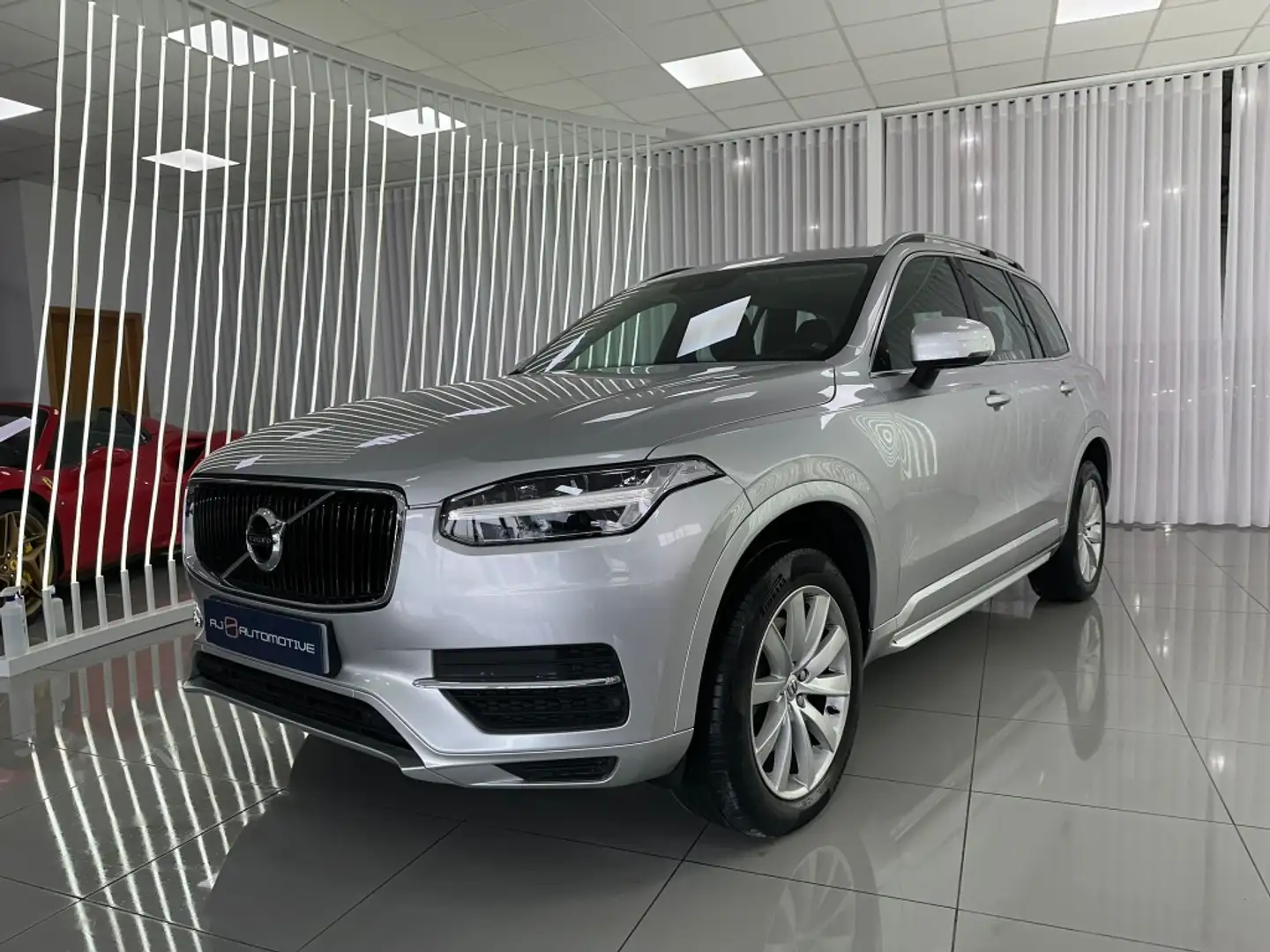 Volvo XC90 D4 Momentum 7pl. Aut. Gris - 1