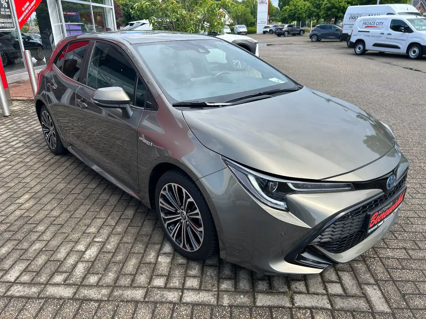 Toyota Corolla 1,8 Hybrid Team Deutschland Technik-P. Gris - 2