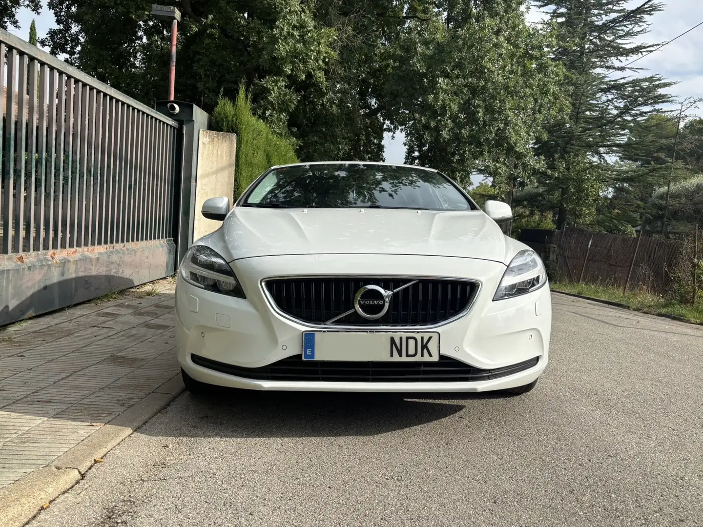 Volvo V40 D2 Inscription 120cv - 1