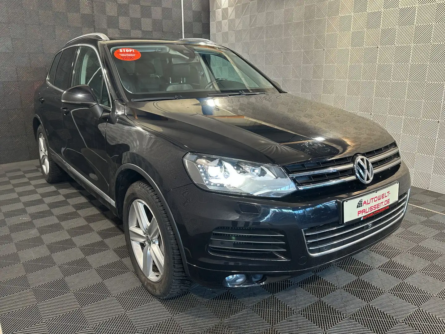 Volkswagen Touareg 4.2TDI V8*360°*AHK-PANO-ACC-KLIMA-LM 19" Schwarz - 1