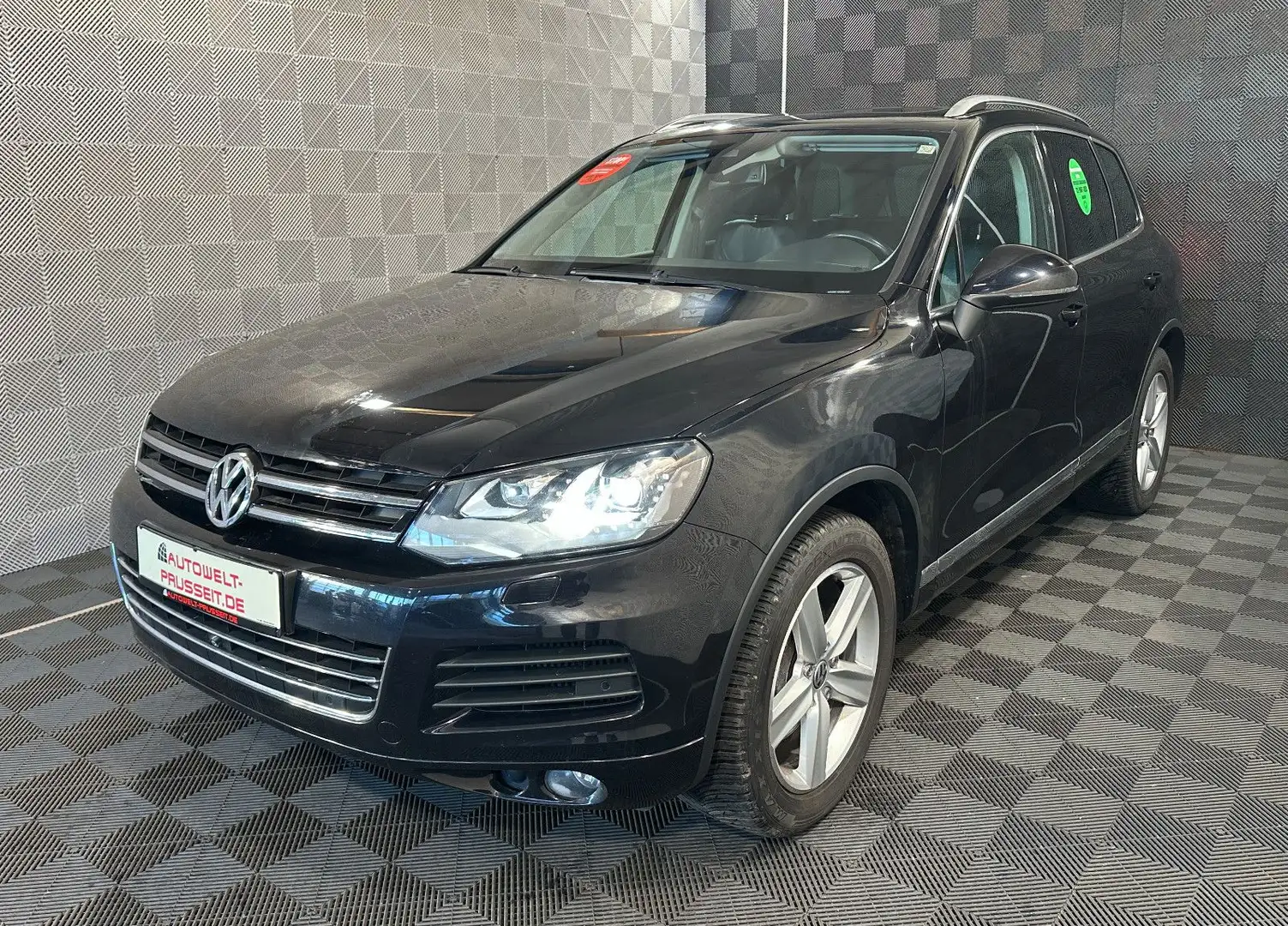 Volkswagen Touareg 4.2TDI V8*360°*AHK-PANO-ACC-KLIMA-LM 19" Schwarz - 2