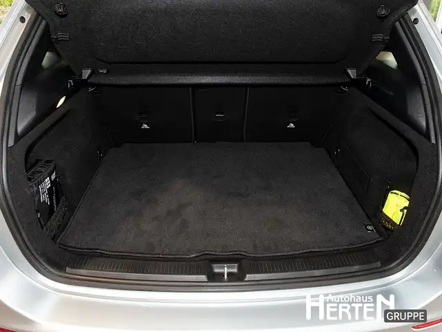 Mercedes-Benz B-Class view 15
